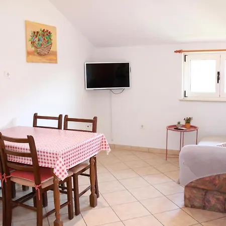 Apartment Olive 2