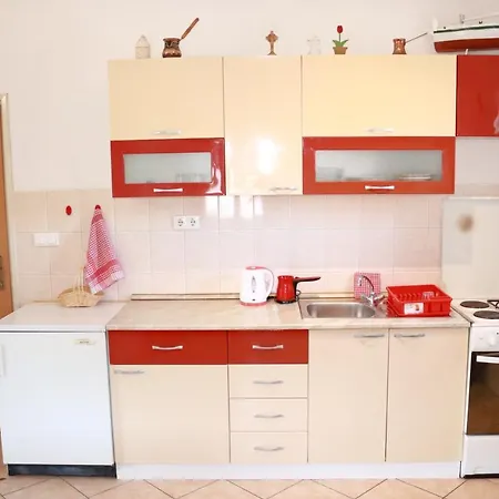Apartment Olive 2 *